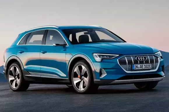 Qual o consumo do Audi E-tron  Prestige Black Quattro 2020? Confira tudo sobre o carro