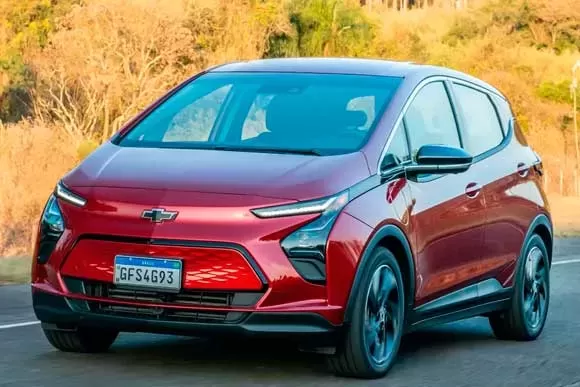 Qual o consumo do Chevrolet Bolt  Premier  2022? Ficha Técnica, Preço, Consumo e Desempenho