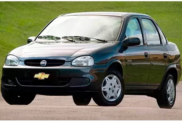 Qual o consumo do Chevrolet Corsa Sedan  GLS 1.6 16V  2000? Saiba Tudo sobre o carro