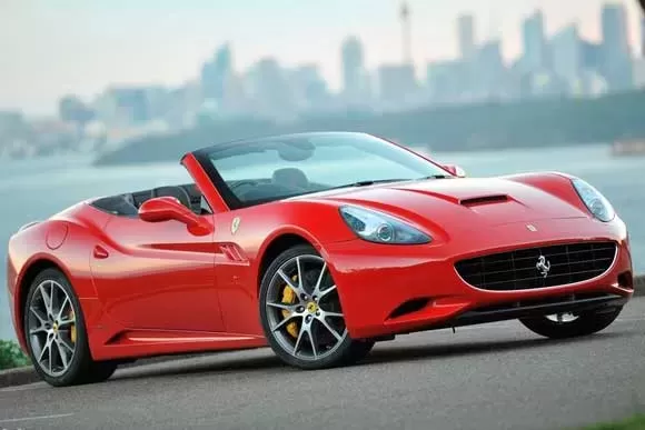 Qual o consumo do Ferrari California  4.3 V8  2010? Ficha Técnica, Preço, Consumo e Desempenho