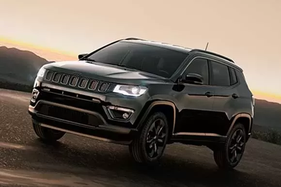 Qual o preço da tabela de um Jeep Compass  Night Eagle 2.0 Flex  2018? Preço, Consumo, Desempenho e Ficha Técnica