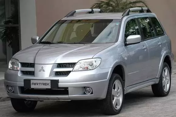 Qual o preço da tabela de um Mitsubishi Airtrek  2.4 2003? Ficha Técnica, Preço, Consumo e Desempenho