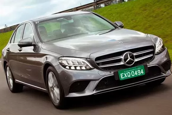 Qual o preço de um Mercedes-Benz C200  EQ Boost 1.5 Turbo  2020? Confira tudo sobre o carro