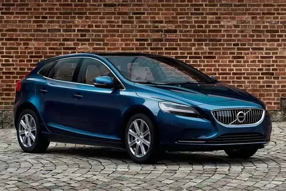 Qual o preço de um Volvo V40  Momentum T4 2.0  2017? Desempenho, Ficha Técnica, Preço e Consumo