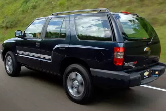 Qual o preço do Chevrolet Blazer  Executive 4.3 V6 4×2 AT 2000? Confira tudo sobre o carro