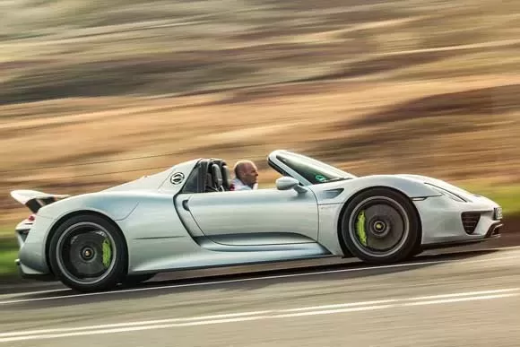 Qual o preço do Porsche 918 Spyder  4.6 V8 2015? Saiba Tudo sobre o carro