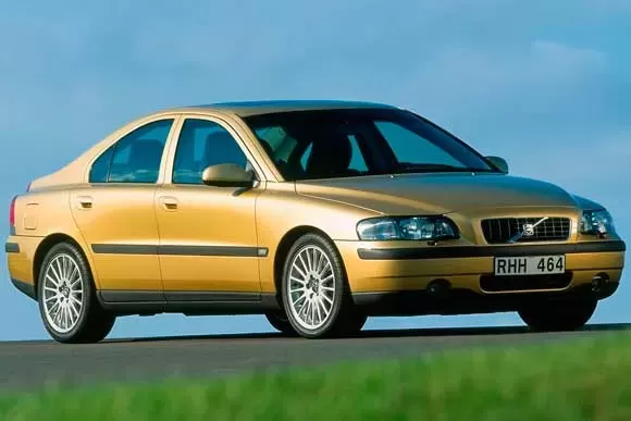 Qual o preço do Volvo S60  T5 2.3  2001? Saiba Tudo sobre o carro