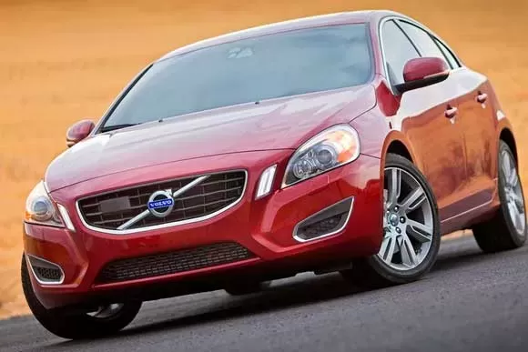 Qual o valor de um Volvo S60  T4 1.6  2012? Saiba Tudo sobre o carro
