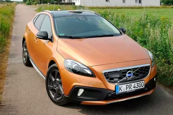 Qual o valor de um Volvo V40  Cross Country T5 2.0  2015? Confira tudo sobre o carro