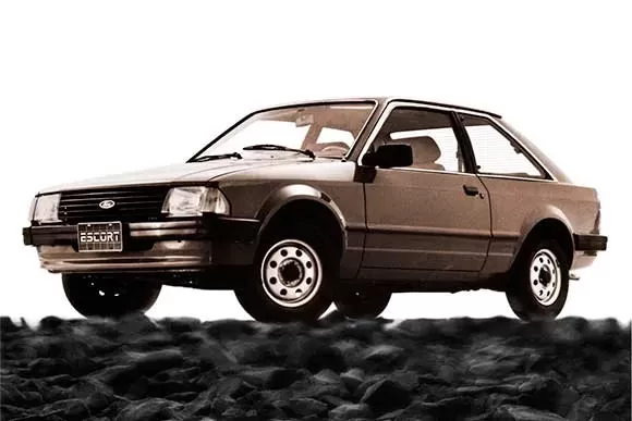Quanto Custa o Ford Escort  1.3 L &Aacute;lcool  1985? Preço, Consumo, Desempenho e Ficha Técnica
