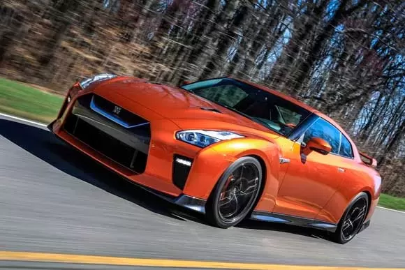 Quanto Custa o Nissan GT-R  3.8 V6 Biturbo 2017? Ficha Técnica, Preço, Consumo e Desempenho