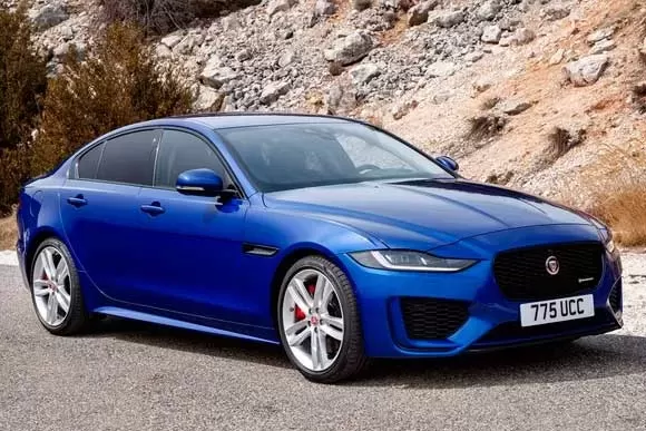 Quantos cv tem o Jaguar XE  R-Dynamic S 2.0 Turbo  2020? Confira tudo sobre o carro