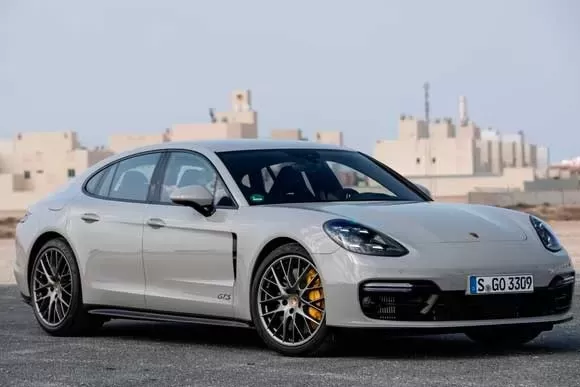 Quantos cv tem o Porsche Panamera  3.0 V6 Executive  2020? Confira tudo sobre o carro