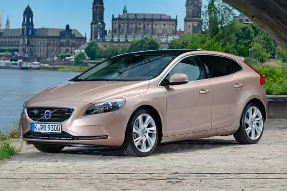 Quantos cv tem o Volvo V40  Comfort T4 2.0  2015? Saiba Tudo sobre o carro
