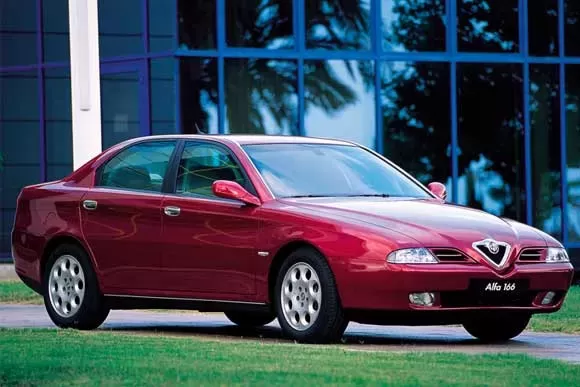 Quantos quilômetros por litro faz o Alfa Romeo 166  3.0 V6  2002? Desempenho, Ficha Técnica, Preço e Consumo