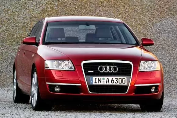 Quantos quilômetros por litro faz o Audi A6  4.2 V8 Quattro  2005? Saiba Tudo sobre o carro