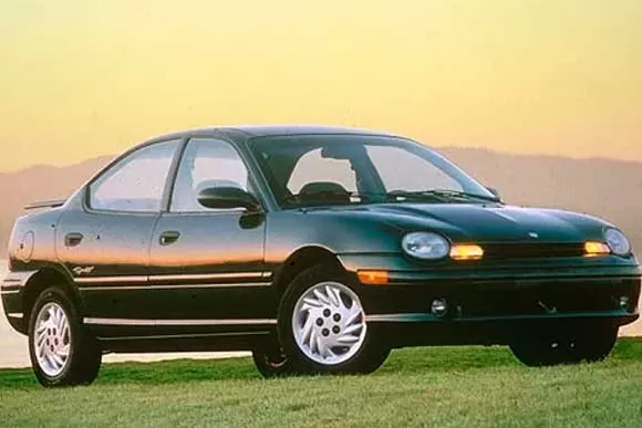 Quantos quilômetros por litro faz o Chrysler Neon  LE 2.0  2001? Ficha Técnica, Preço, Consumo e Desempenho