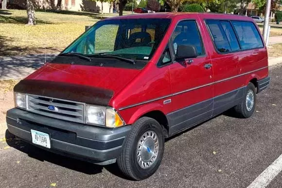 Quantos quilômetros por litro faz o Ford Aerostar  4.0 V6  1991? Confira tudo sobre o carro