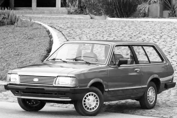 Quantos quilômetros por litro faz o Ford Belina  1.6 4×4  1986? Preço, Consumo, Desempenho e Ficha Técnica