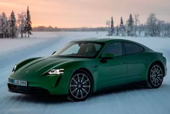 Quantos quilômetros por litro faz o Porsche Taycan  4S El&eacute;trico  2021? Preço, Consumo, Desempenho e Ficha Técnica