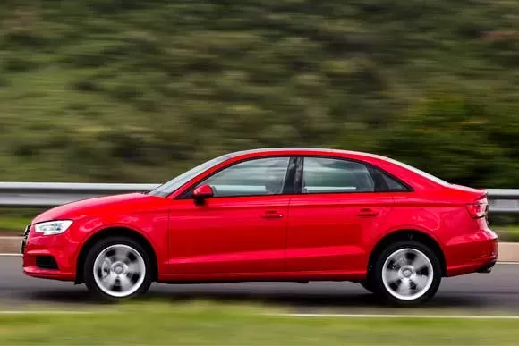 Vale a pena comprar um Audi A3 Sedan  Performance 2.0 TFSi  2019? Confira tudo sobre o carro