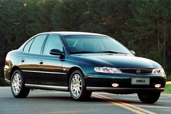 Vale a pena comprar um Chevrolet Omega  CD 3.6 V6  2008? Ficha Técnica, Preço, Consumo e Desempenho