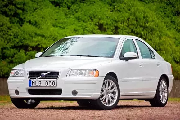 Vale a pena comprar um Volvo S60  2.0 Turbo  2007? Desempenho, Ficha Técnica, Preço e Consumo